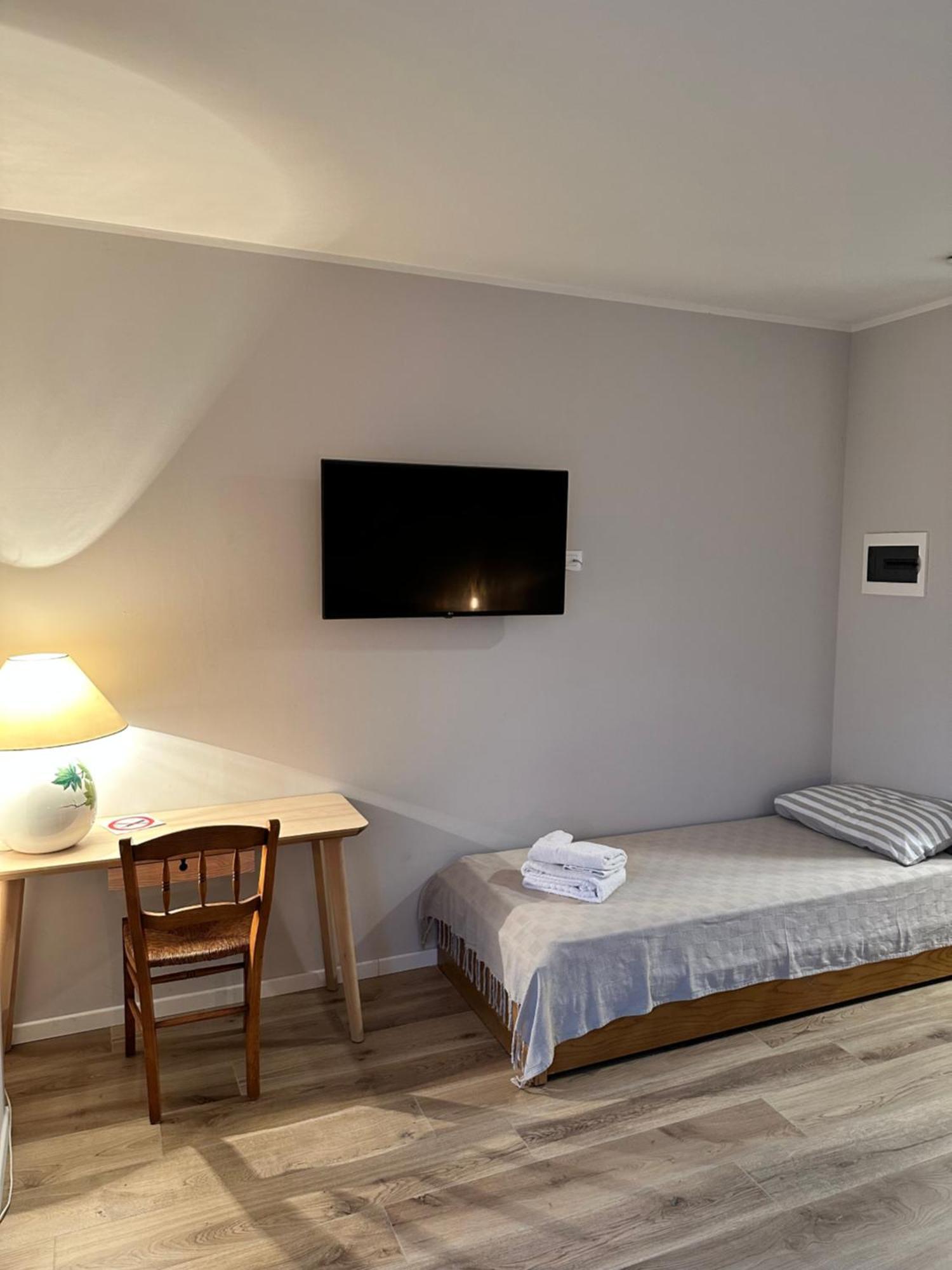 Azienda Agrituristica Scotti Сомма-Ломбардо Экстерьер фото