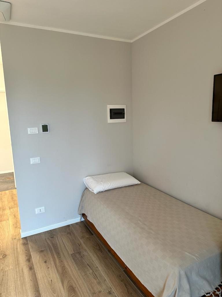 Azienda Agrituristica Scotti Сомма-Ломбардо Экстерьер фото